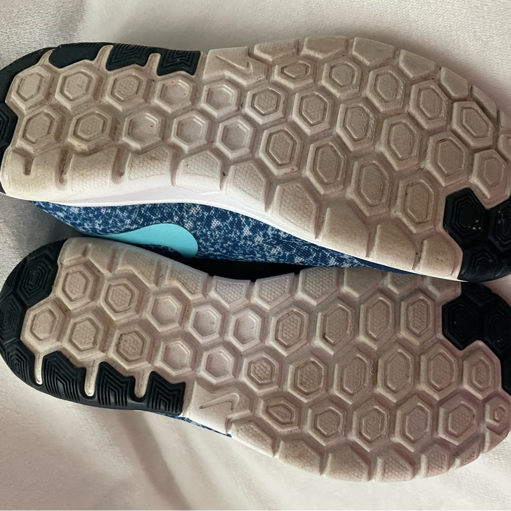 Blue‎ and Teal Speckled Print Women’s Nike Running Sneakers - Picture 6 of 9